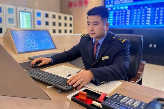 铁路人谢康助力湘超夺冠 赛场坚守书写双线精彩-纤复智造机械有限公司(图6)