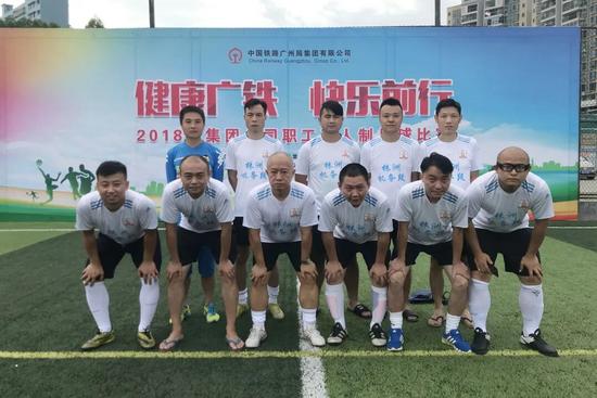 铁路人谢康助力湘超夺冠 赛场坚守书写双线精彩-纤复智造机械有限公司(图7)