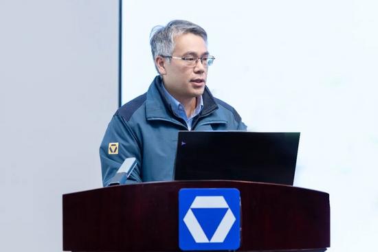 徐工道路机械2026年度营销工作会议聚焦高质量发展与全场景解决方案-纤复智造机械有限公司(图13)