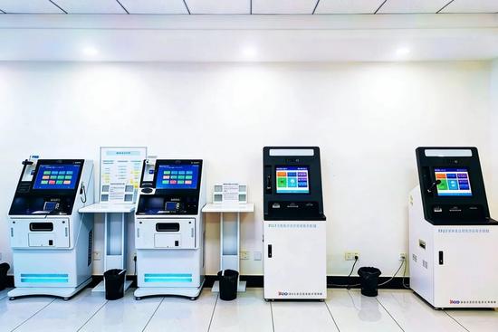 让跑车在外的职工睡好觉！这家行车公寓超智能(图4)