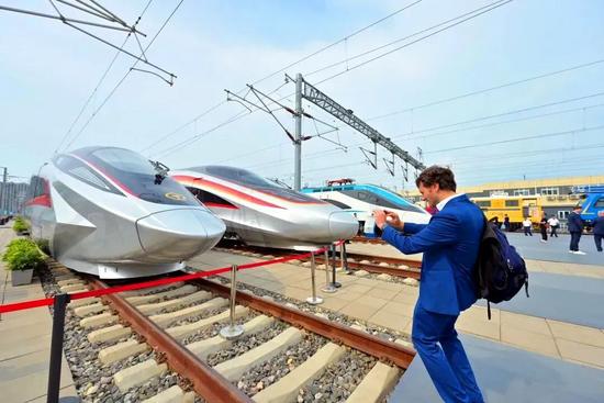 中国高铁新线开通推动区域发展与乡村振兴-纤复智造机械有限公司(图2)