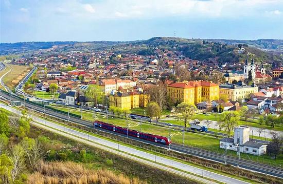 中国高铁新线开通推动区域发展与乡村振兴-纤复智造机械有限公司(图16)