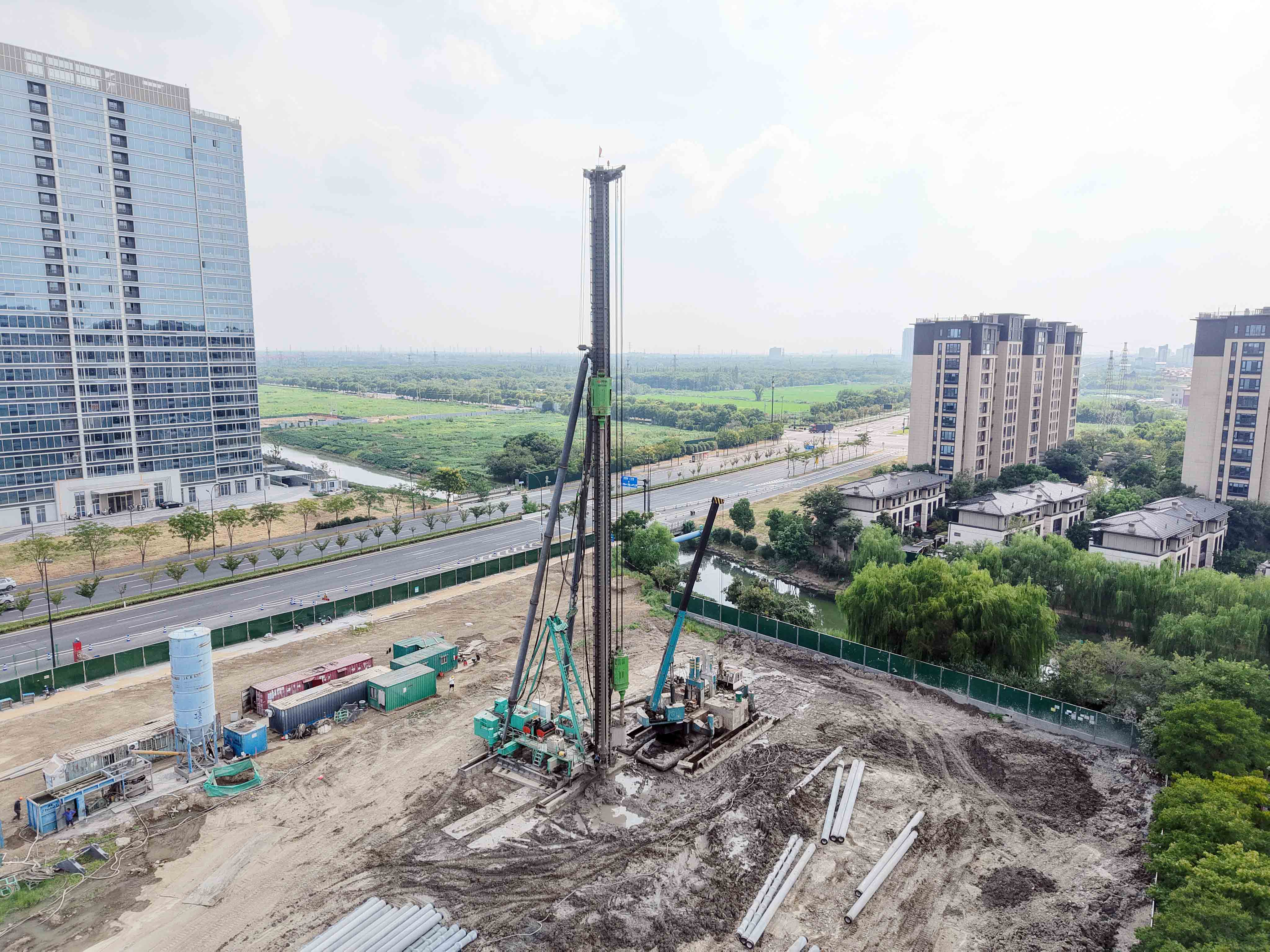 隧道边缘极限施工挑战与绿色桩基解决方案解析-纤复智造机械有限公司(图3)