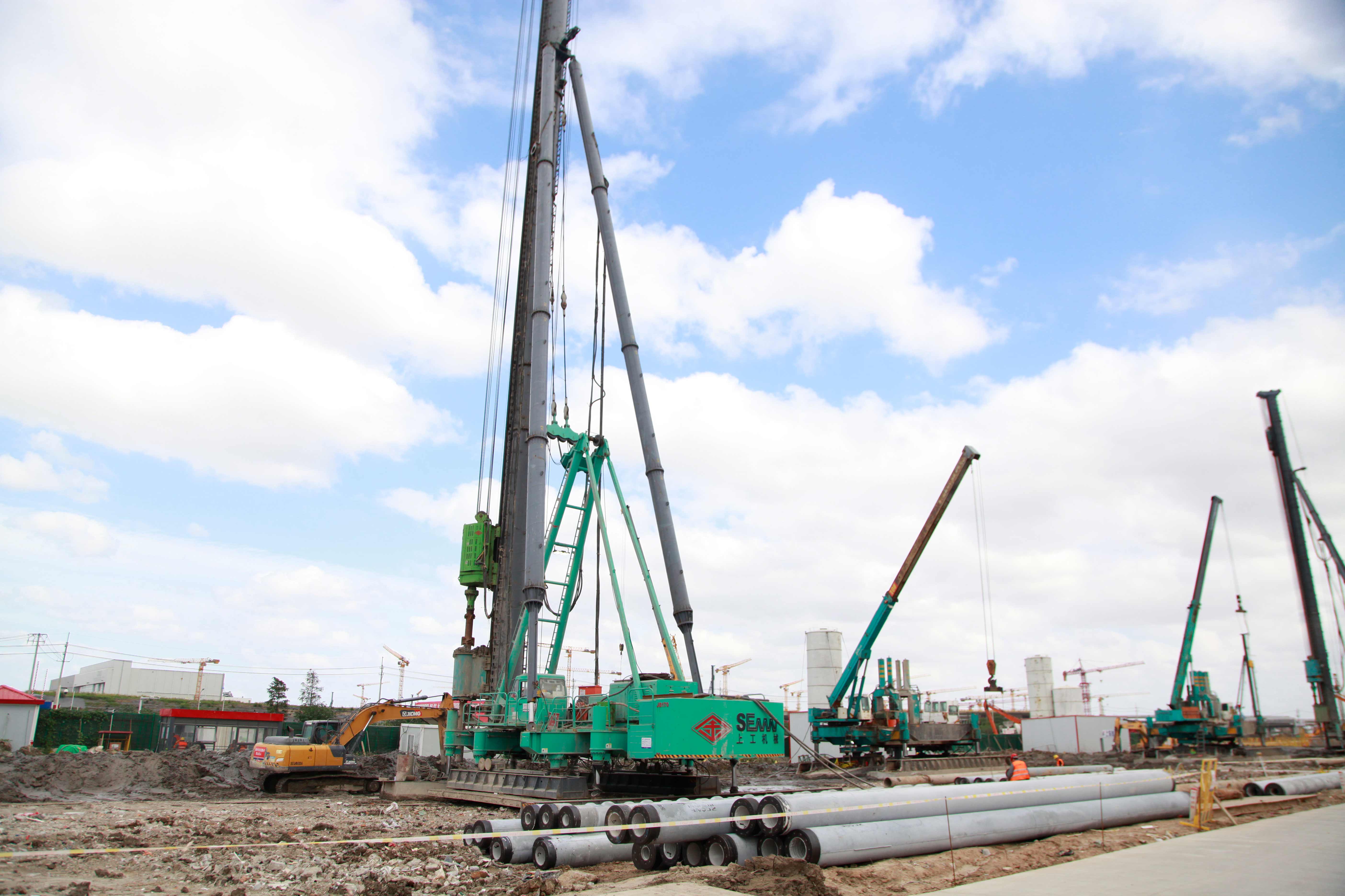 绿色植桩设备助力上海浦东机场扩建能源中心建设-纤复智造机械有限公司(图8)