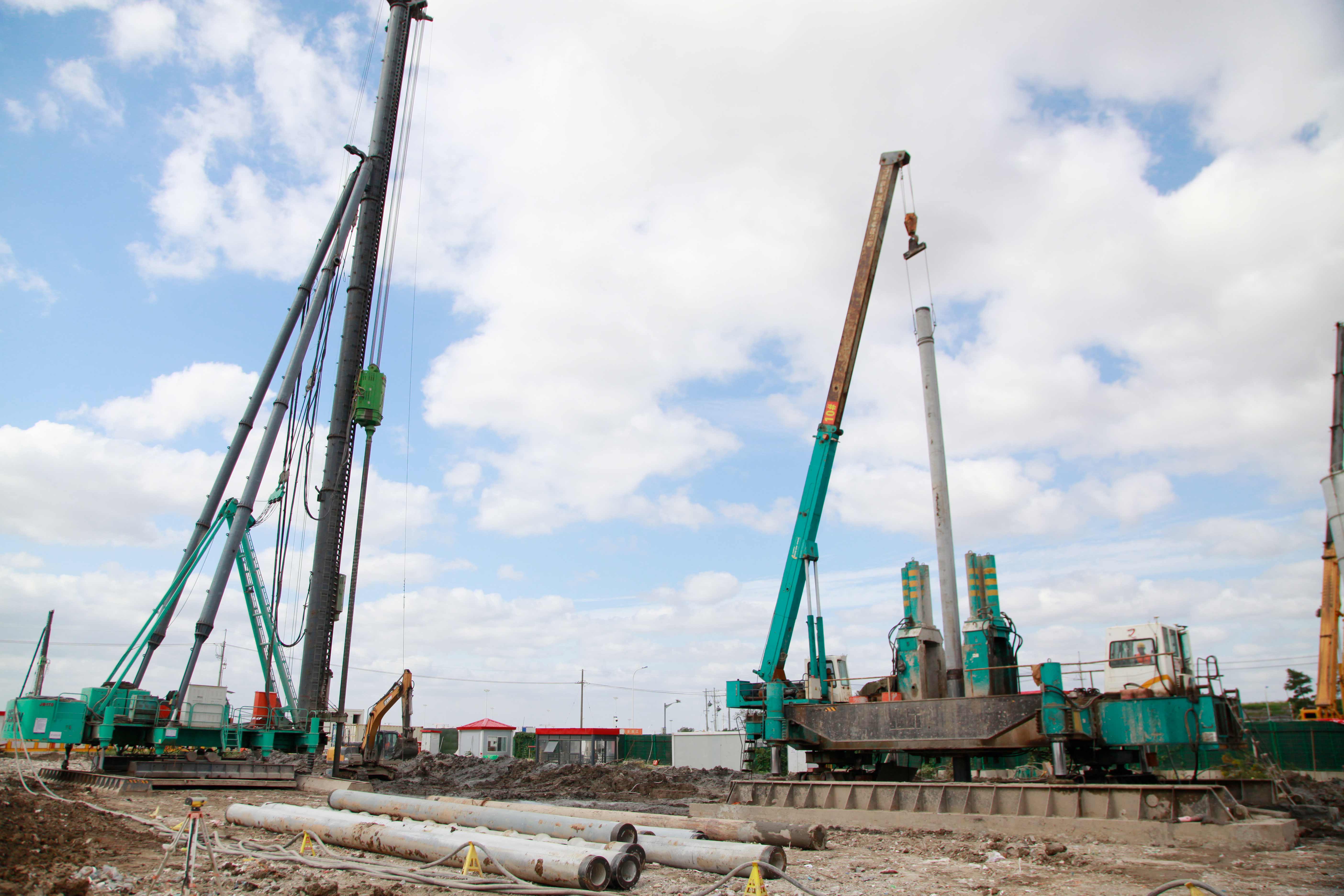 浦东机场四期扩建能源中心项目创新桩基施工解决方案-纤复智造机械有限公司(图7)