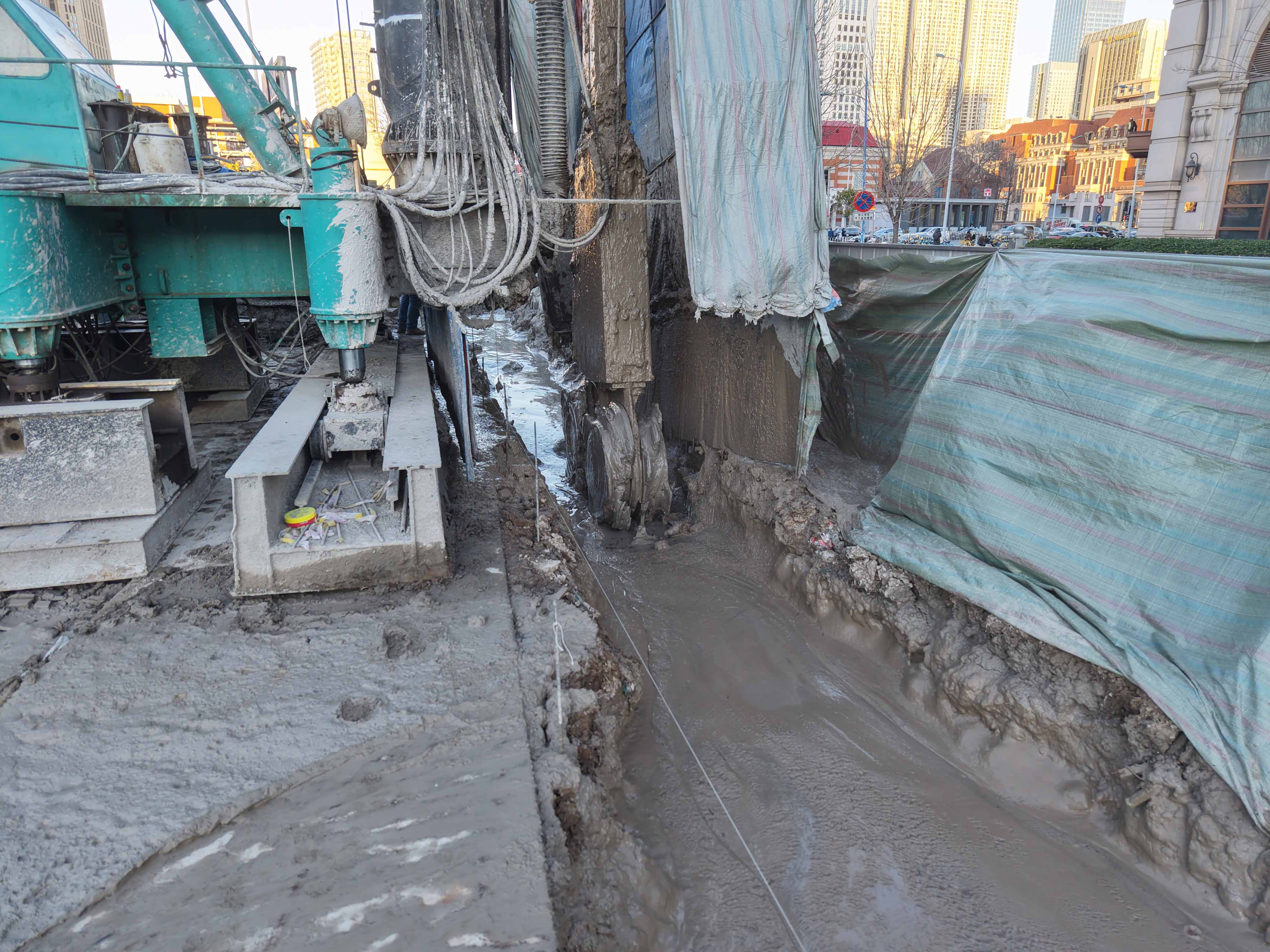 城市核心区地下止水帷幕施工难题破解，智能设备助力复杂环境工程-纤复智造机械有限公司(图3)