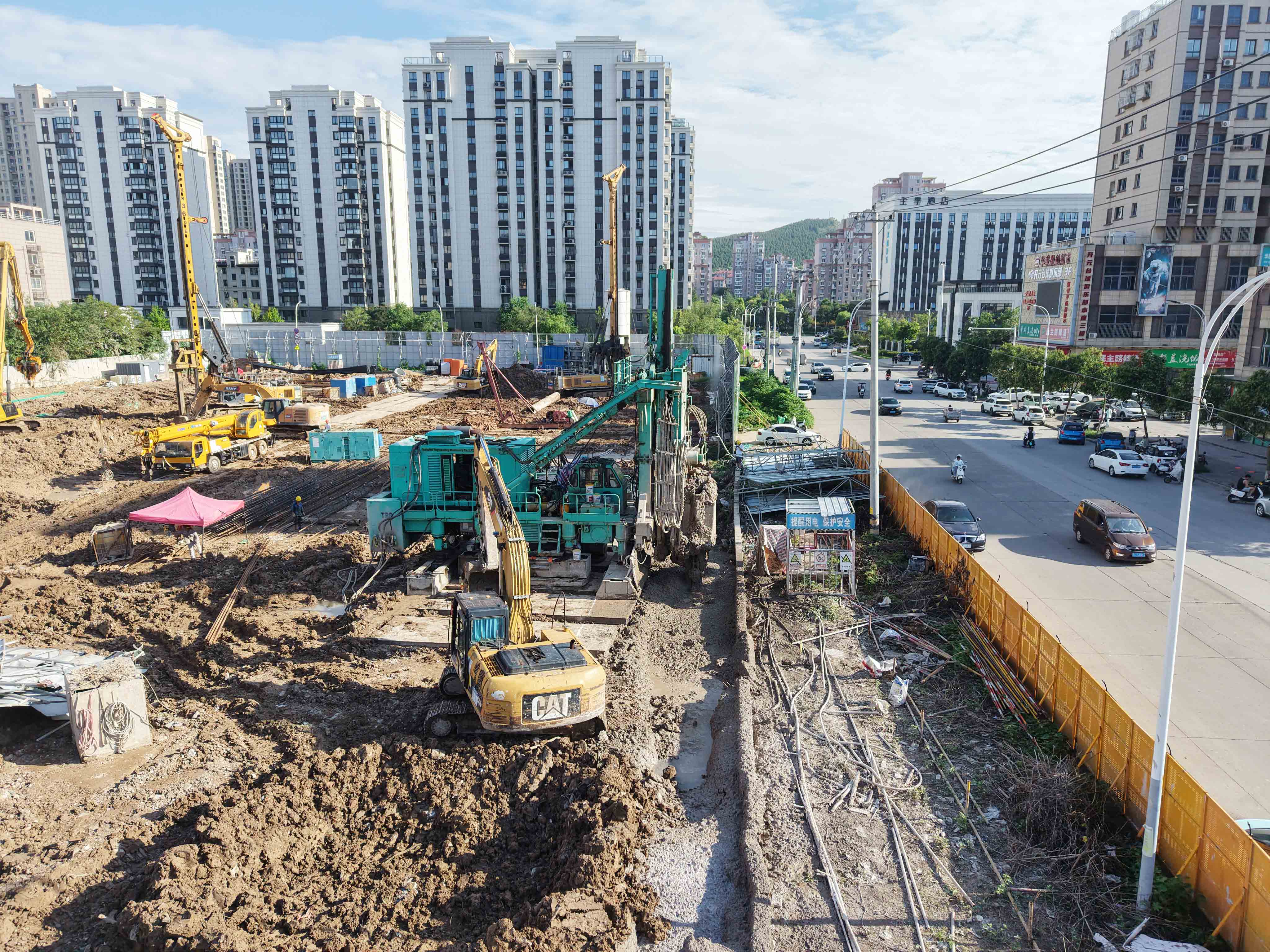 TRD工法机破解复杂地质施工难题，助力徐州水泥土止水墙工程-纤复智造机械有限公司(图8)