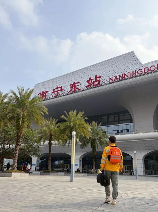 铁路人2025年终盘点：从南宁东站到龙州站的坚守足迹-纤复智造机械有限公司(图2)