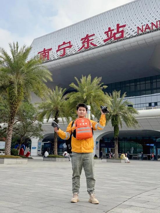 铁路人2025年终盘点：从南宁东站到龙州站的坚守足迹-纤复智造机械有限公司(图3)