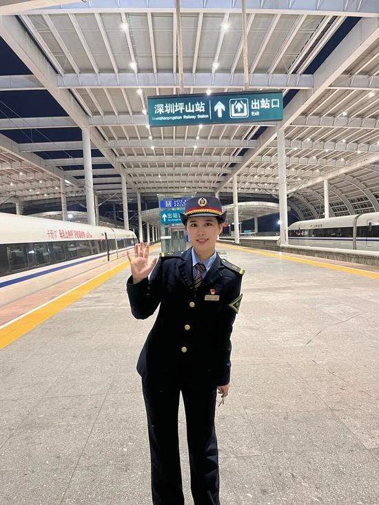 铁路人2025年终盘点：从南宁东站到龙州站的坚守足迹-纤复智造机械有限公司(图4)