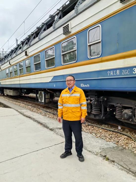 铁路人2025年终盘点：从南宁东站到龙州站的坚守足迹-纤复智造机械有限公司(图10)