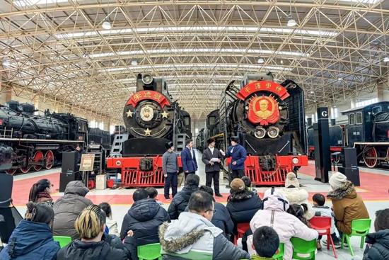 沉浸式情景剧《红色机车的世纪回响》在中国铁道博物馆上演-纤复智造机械有限公司(图3)