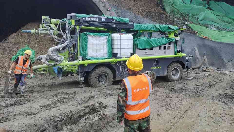 先锋湿喷机助力世纪基建项目提效增质-纤复智造机械有限公司(图3)